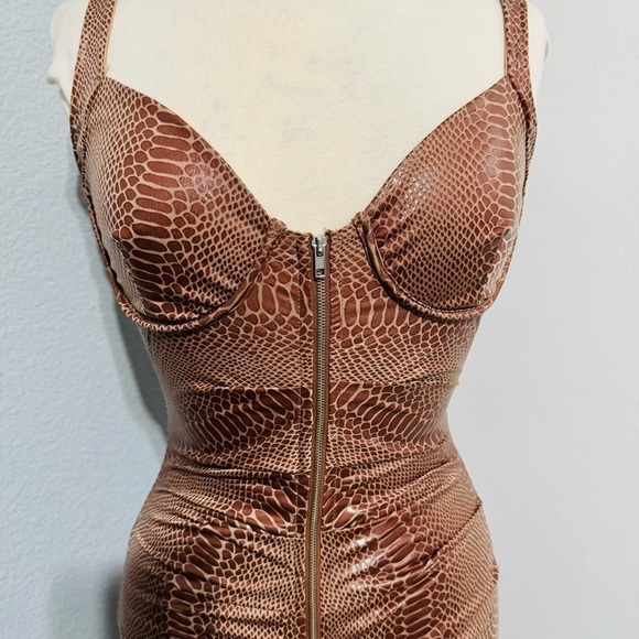 Queen Maria Women Brown Sleeveless Sweetheart Neck Zippered Night Out Dress Sz S - Picture 4 of 15